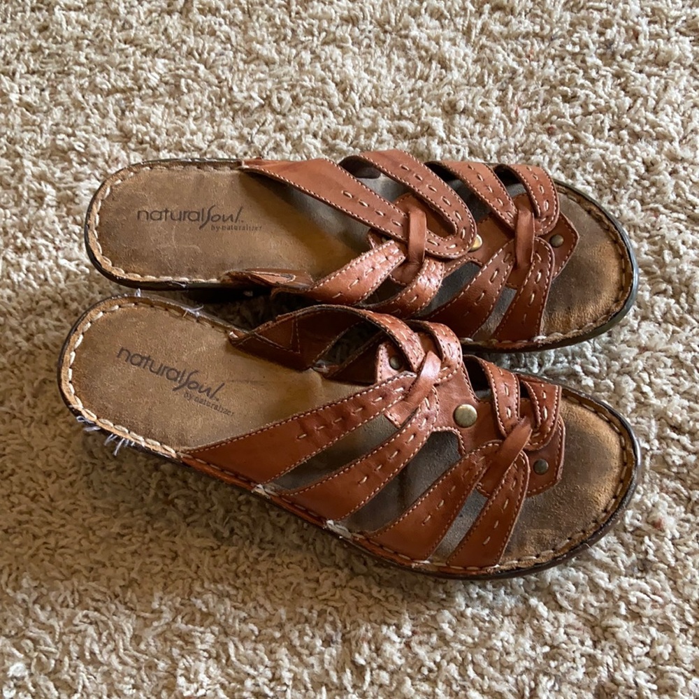 Natural soul slip ons